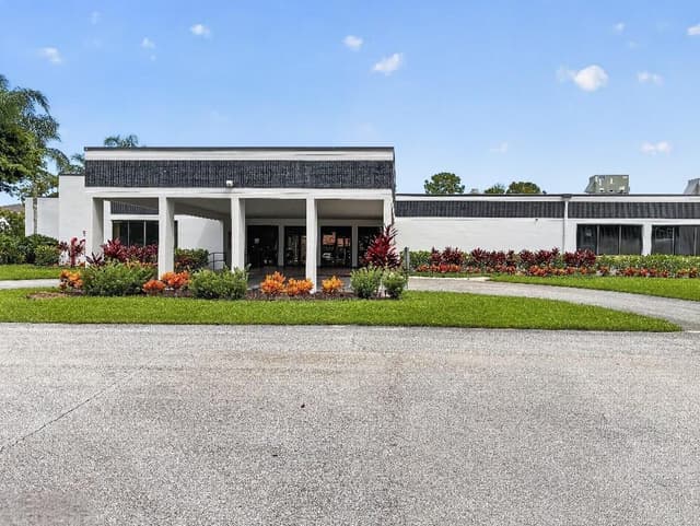 4820 Lucerne Lakes Boulevard W # 402, Lake Worth FL 33467 - Lake Worth, FL - Photo 5