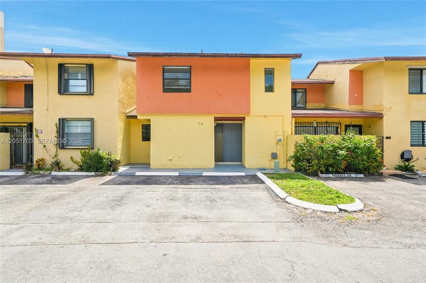 9674 Fontainebleau Blvd # 28, Miami FL 33172
