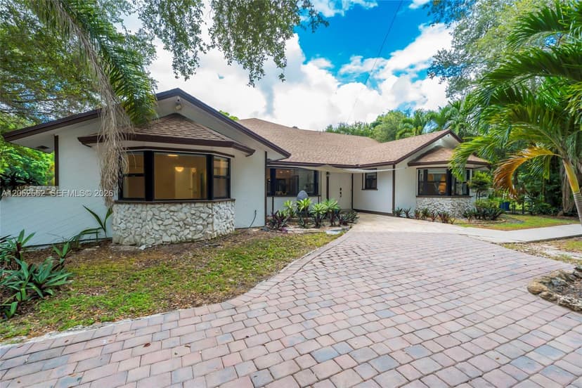 18180 SW 66th St, Southwest Ranches FL 33331