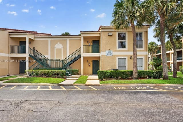995 Riverside Dr # 120, Coral Springs FL 33071 - Coral Springs, FL - Photo 3