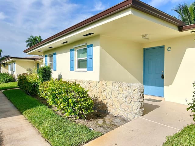 2844 Crosley Drive E # C, West Palm Beach FL 33415 - West Palm Beach, FL - Photo 2