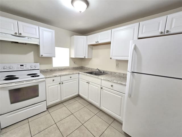 4334 NW 9th Ave # 1B, Deerfield Beach FL 33064 - Deerfield Beach, FL - Photo 3