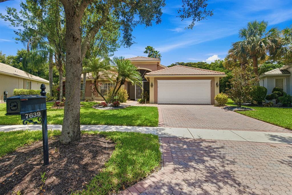 7639 Tarpon Cove Circle, Lake Worth FL 33467