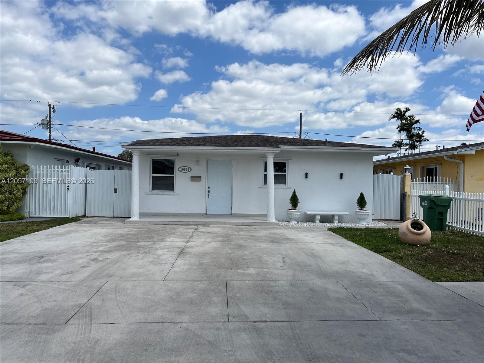 10571 SW 27th St, Miami FL 33165 - Miami, FL - Photo 1