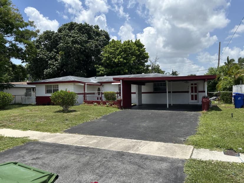 773 W Dayton Circle, Fort Lauderdale FL 33312