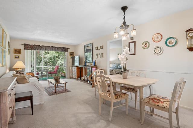 473 Lake Frances Drive, West Palm Beach FL 33411 - West Palm Beach, FL - Photo 2