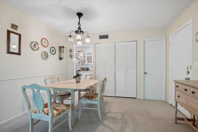 473 Lake Frances Drive, West Palm Beach FL 33411 - West Palm Beach, FL - Photo 5