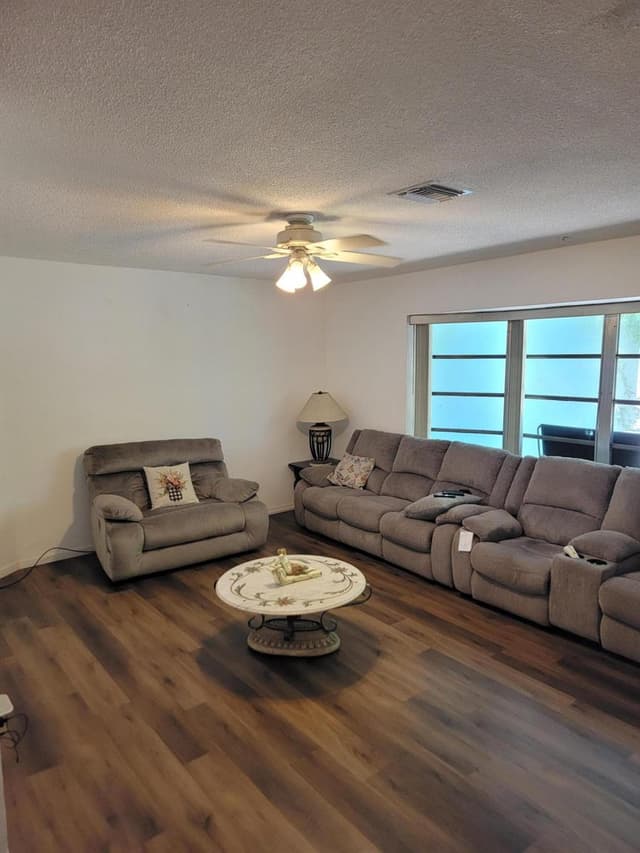 5165 SW 10TH Court, Margate FL 33068 - Margate, FL - Photo 6