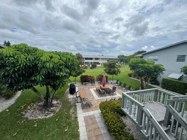 39 DORCHESTER B # 39, West Palm Beach FL 33417