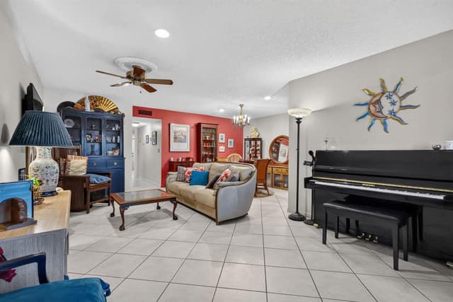 5073 LAKEFRONT Boulevard # B, Delray Beach FL 33484 - Delray Beach, FL - Photo 4