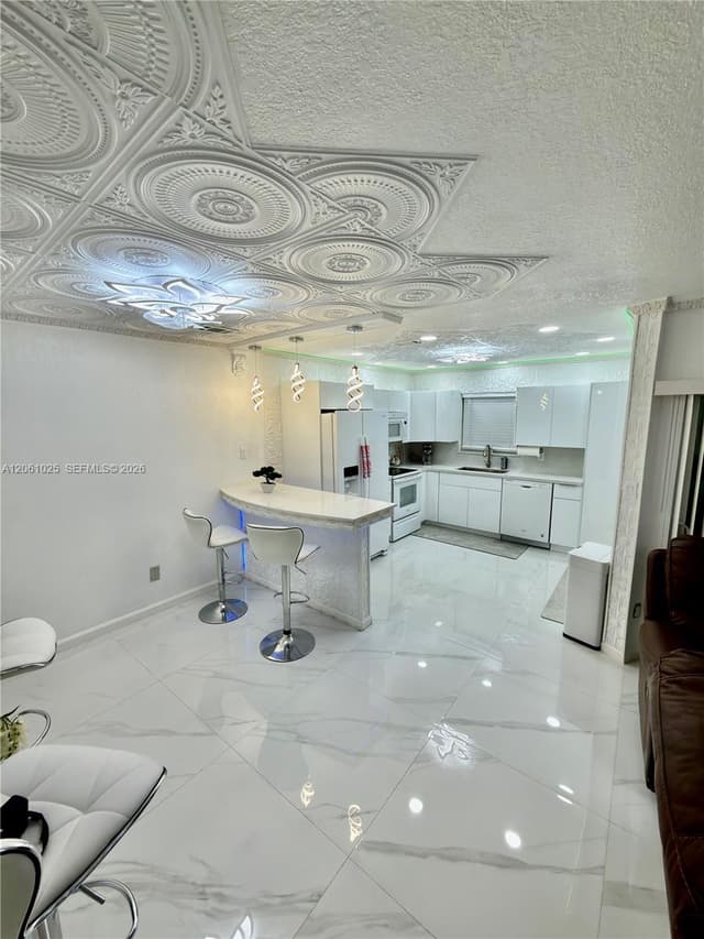 8408 SW 208th Ter, Cutler Bay FL 33189 - Cutler Bay, FL - Photo 5