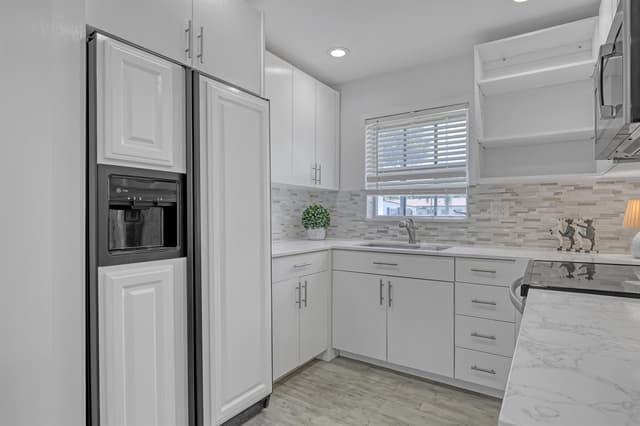 2940 Crosley Drive E, West Palm Beach FL 33415 - West Palm Beach, FL - Photo 6