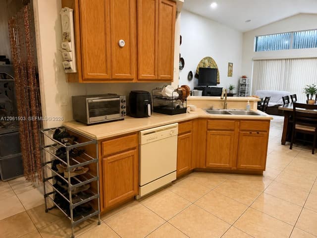 4874 NW 57th Mnr, Coconut Creek FL 33073 - Coconut Creek, FL - Photo 6