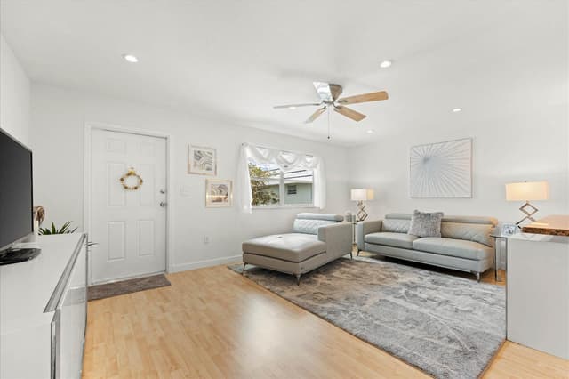 334 Tuscany F, Delray Beach FL 33446 - Delray Beach, FL - Photo 2