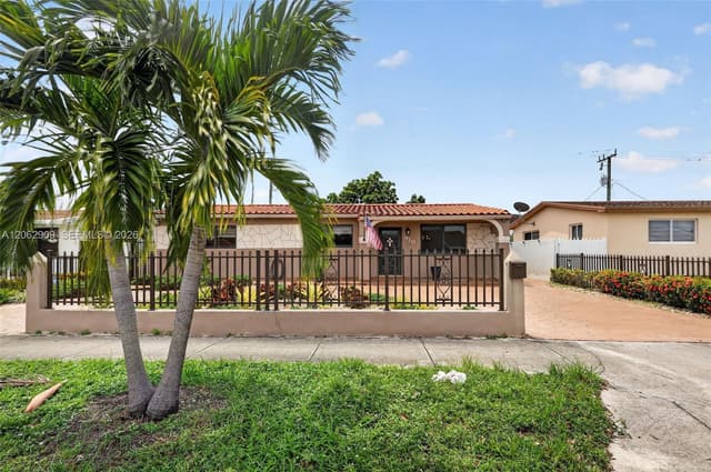 910 W 37th St, Hialeah FL 33012 - Hialeah, FL - Photo 3