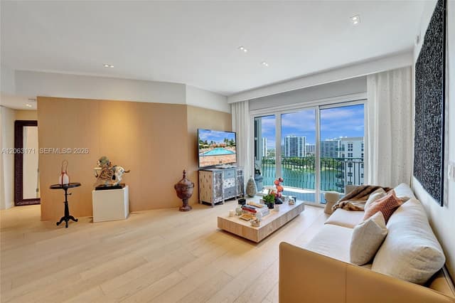 19900 E Country Club Dr, Aventura FL 33180 - Aventura, FL - Photo 4