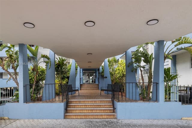 5050 NW 7th St # 211, Miami FL 33126 - Miami, FL - Photo 2