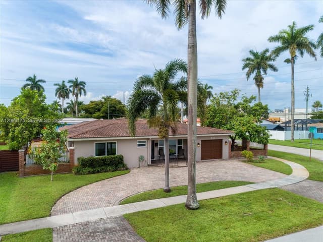 3134 Pierce St, Hollywood FL 33021 - Hollywood, FL - Photo 4