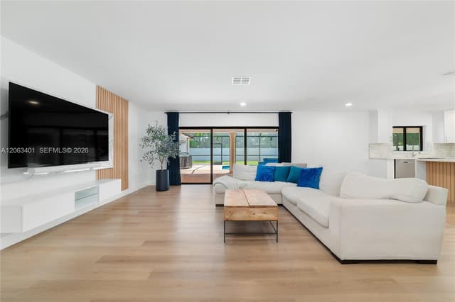1520 SW 68th Ave, Plantation FL 33317 - Plantation, FL - Photo 5