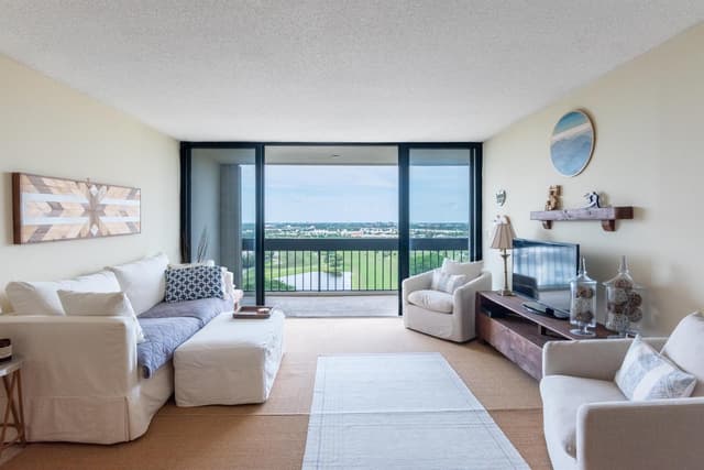 2400 PRESIDENTIAL Way # 1505, West Palm Beach FL 33401 - West Palm Beach, FL - Photo 6