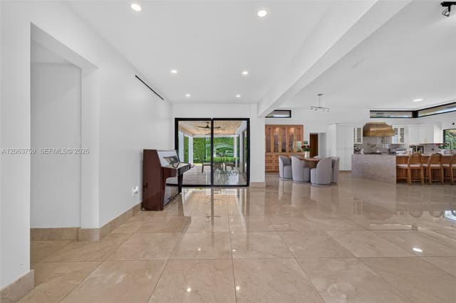 8880 SW 149th St, Palmetto Bay FL 33176 - Palmetto Bay, FL - Photo 7