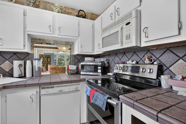 6350 NW 62ND Street # 201, Tamarac FL 33319 - Tamarac, FL - Photo 7