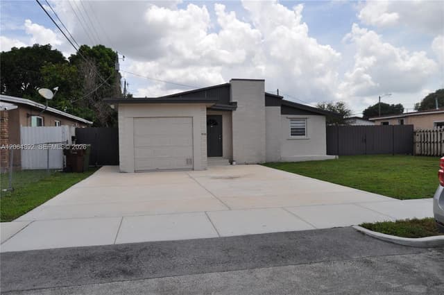 4035 E 2nd Ave, Hialeah FL 33013 - Hialeah, FL - Photo 3