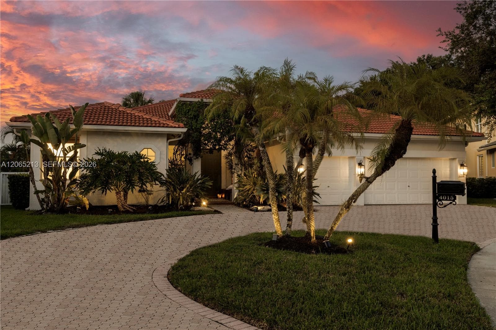 4015 Crossbill Ln, Weston FL 33331 - Weston, FL - Photo 1