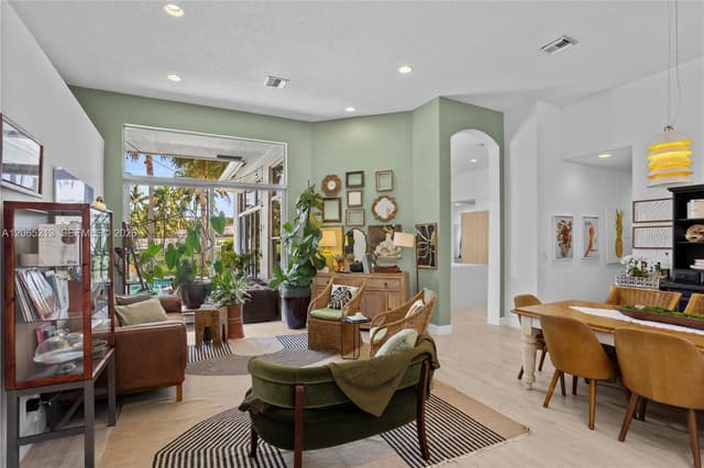 4015 Crossbill Ln, Weston FL 33331 - Weston, FL - Photo 5