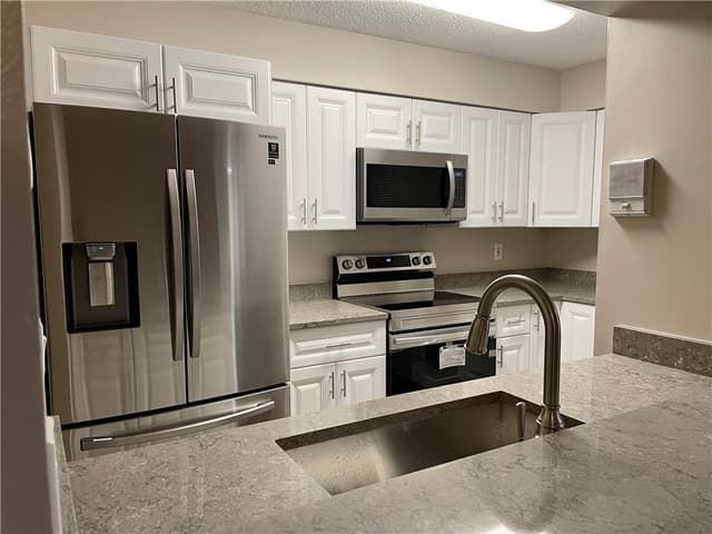 1674 NW 81ST Way # 1674, Plantation FL 33322 - Plantation, FL - Photo 5