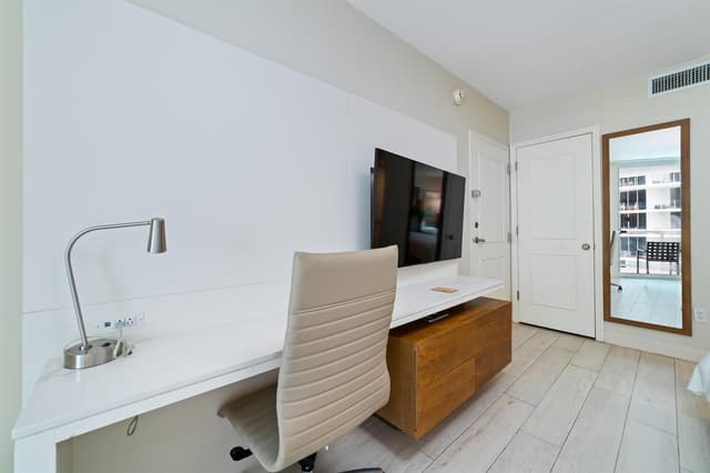 505 N FORT LAUDERDALE BEACH Boulevard # 1708, Fort Lauderdale FL 33304 - Fort Lauderdale, FL - Photo 4