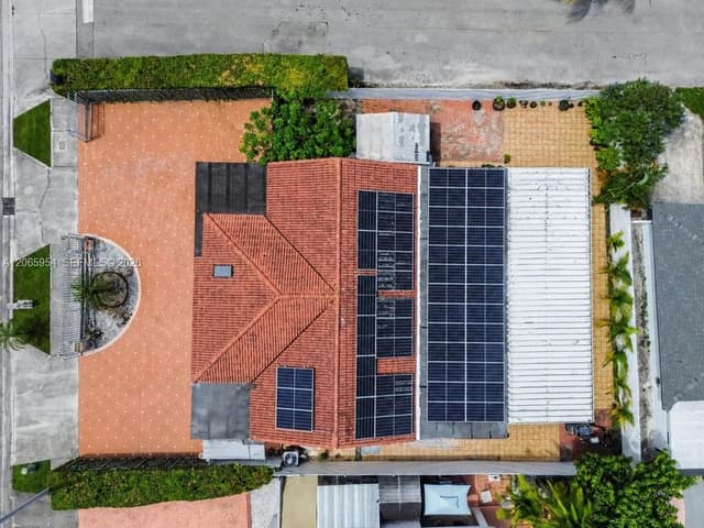 7961 W 6th Ave, Hialeah FL 33014 - Hialeah, FL - Photo 4