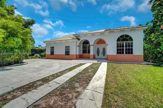 25 Ludlam Dr, Miami Springs FL 33166 - Miami Springs, FL - Photo 3