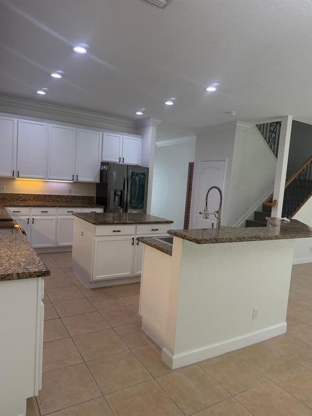 307 BERENGER Walk, Royal Palm Beach FL 33414 - Royal Palm Beach, FL - Photo 6