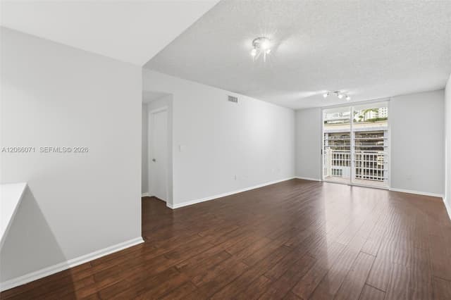 185 SE 14th Ter # 1010, Miami FL 33131 - Miami, FL - Photo 4
