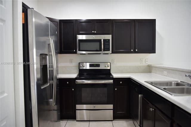 3209 SE 5th St, Homestead FL 33033 - Homestead, FL - Photo 7