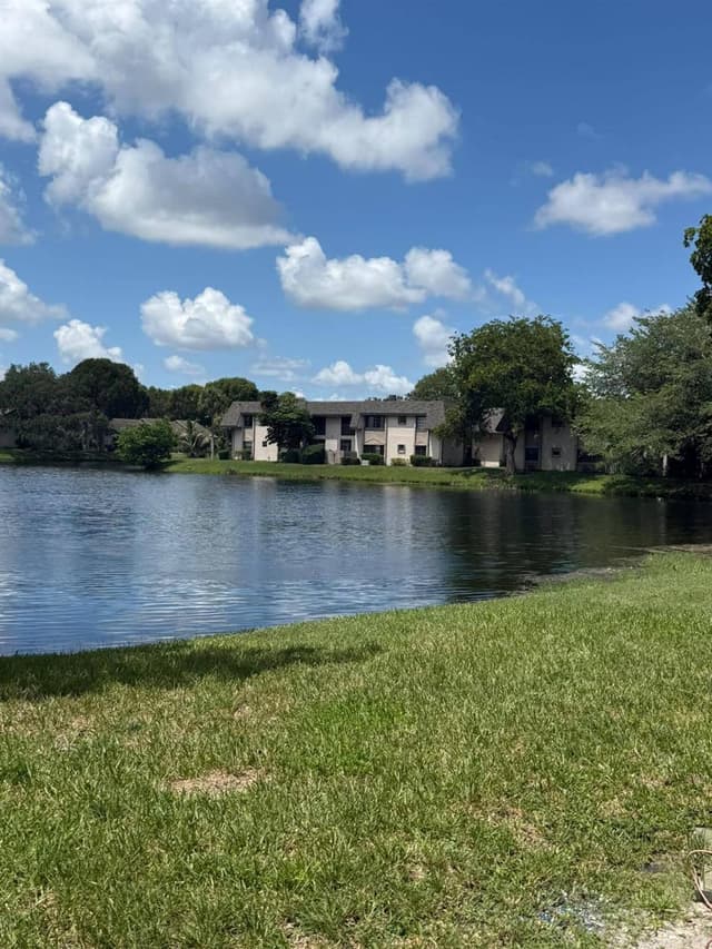 3647 NW 94TH Avenue # 4H, Sunrise FL 33351 - Sunrise, FL - Photo 2