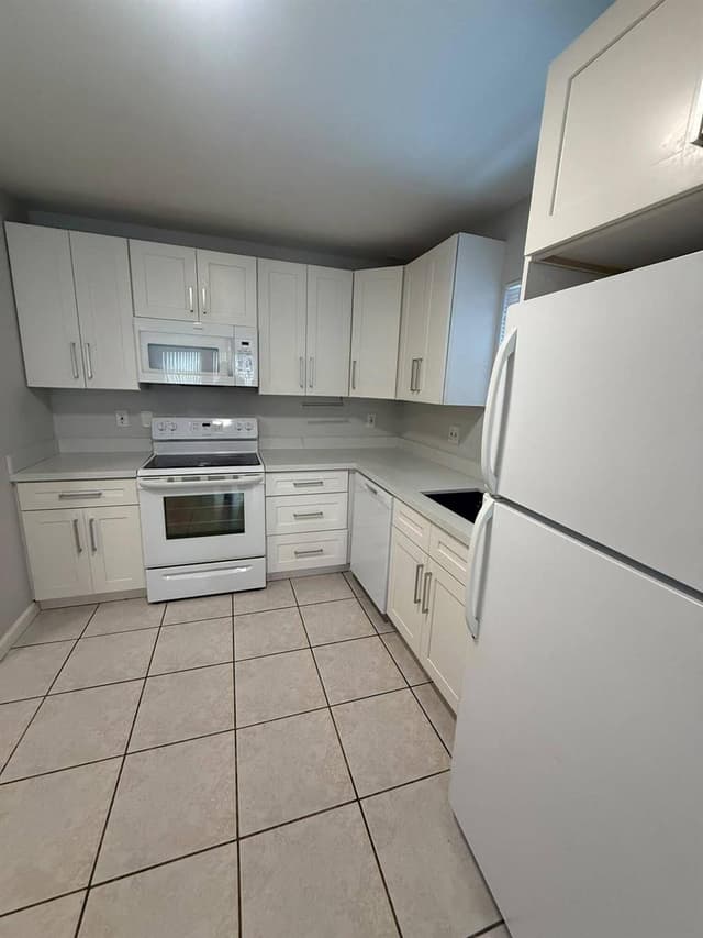 3647 NW 94TH Avenue # 4H, Sunrise FL 33351 - Sunrise, FL - Photo 5