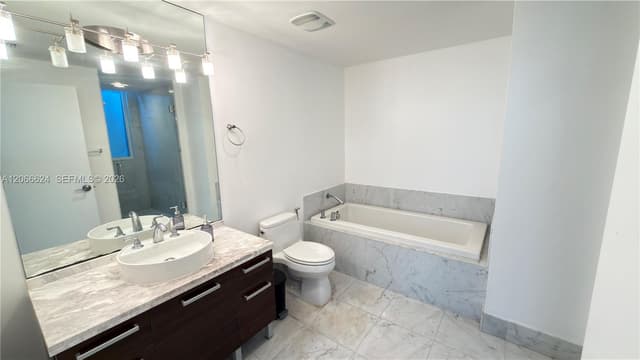 244 Biscayne Blvd # 808, Miami FL 33132 - Miami, FL - Photo 7