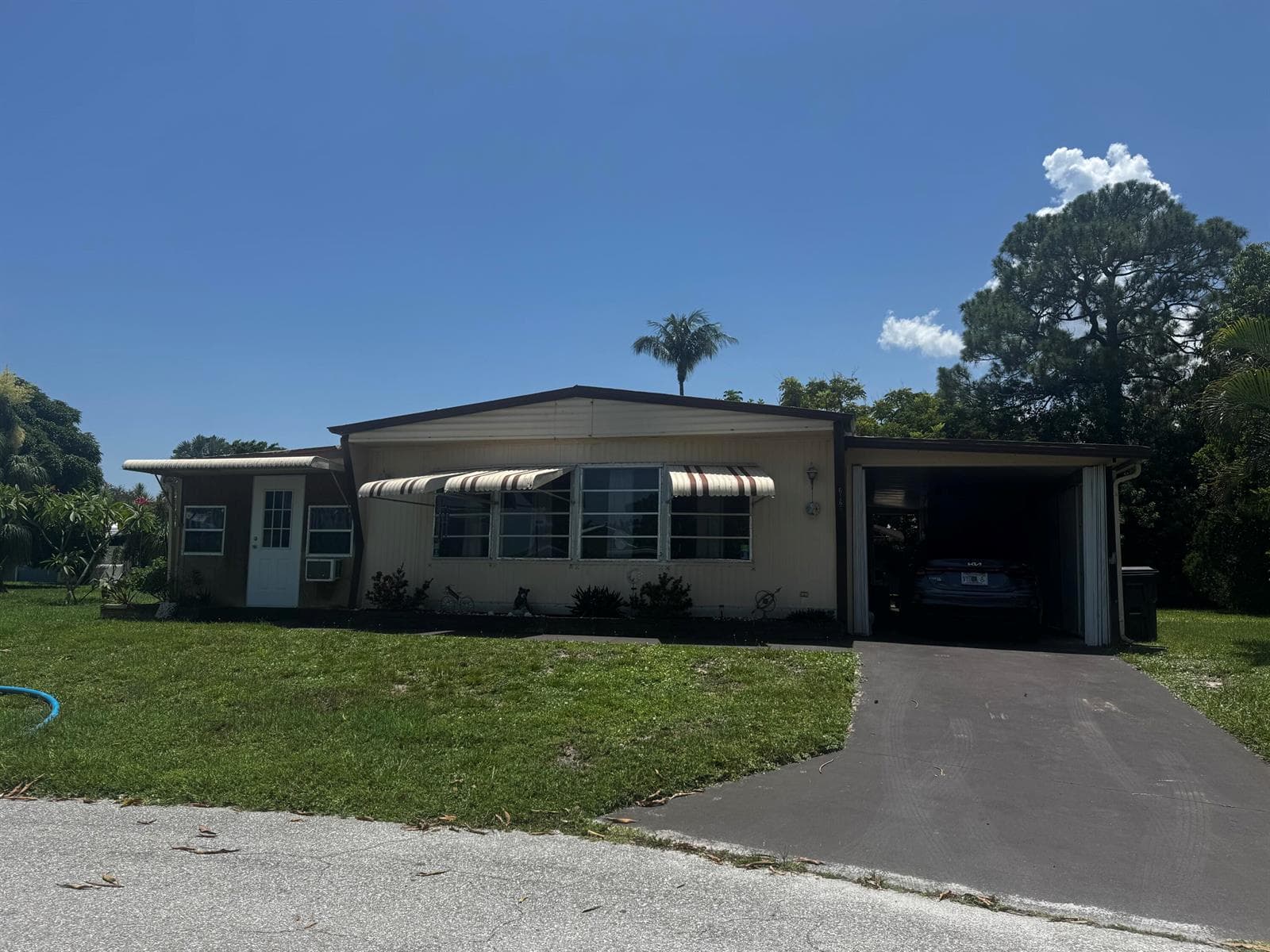 6165 N joshua Lane, Lantana FL 33462 - Lantana, FL - Photo 1