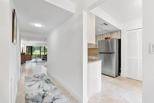 5055 Oak Hill Lane # 213, Delray Beach FL 33484 - Delray Beach, FL - Photo 5