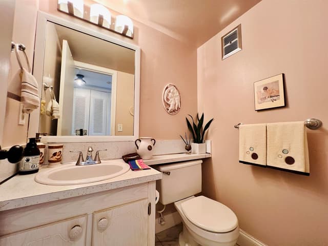 159 Berkshire H, West Palm Beach FL 33417 - West Palm Beach, FL - Photo 4