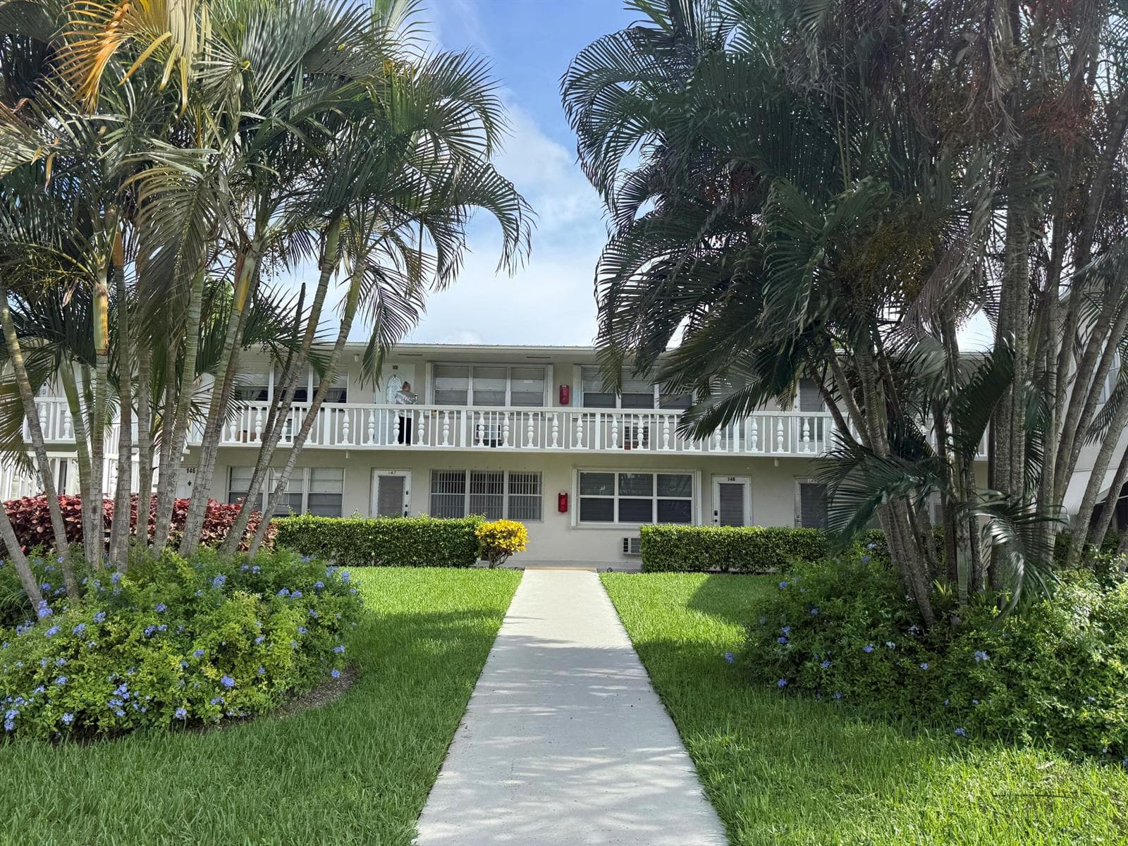 147 CAMBRIDGE G, West Palm Beach FL 33417 - West Palm Beach, FL - Photo 1