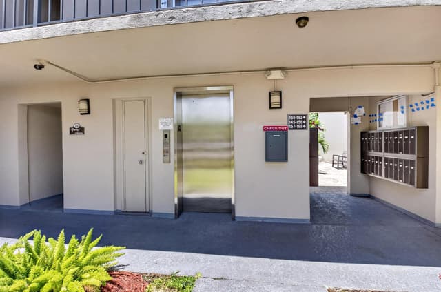174 CAPRI D E # 174, Delray Beach FL 33484 - Delray Beach, FL - Photo 2