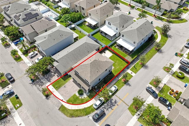572 NE 6th Pl, Homestead FL 33034 - Homestead, FL - Photo 5