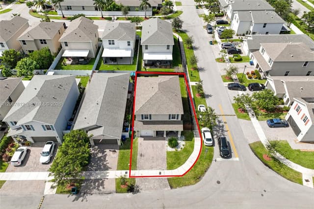 572 NE 6th Pl, Homestead FL 33034 - Homestead, FL - Photo 4