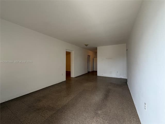733 W 35th St, Hialeah FL 33012 - Hialeah, FL - Photo 4