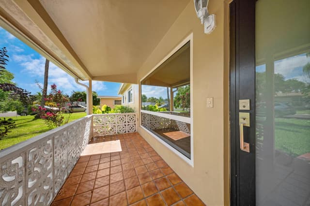 6760 SW 11TH Street, Pembroke Pines FL 33023 - Pembroke Pines, FL - Photo 3