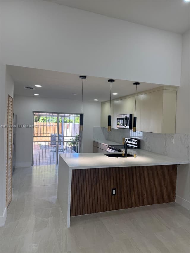 8397 SW 147th Pl, Miami FL 33193 - Miami, FL - Photo 5