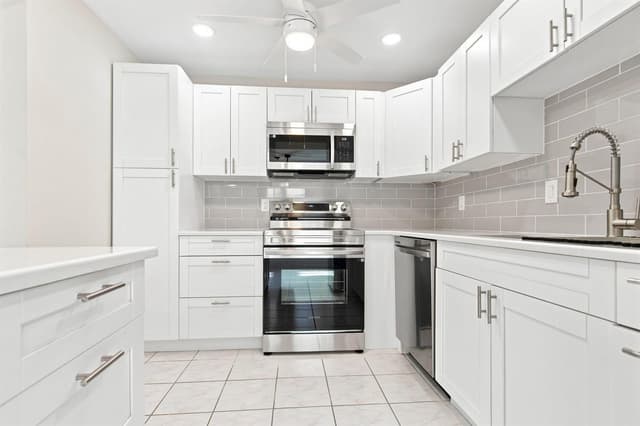294 Tuscany Lane # f, Delray Beach FL 33446 - Delray Beach, FL - Photo 2